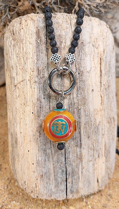 Om Amulett